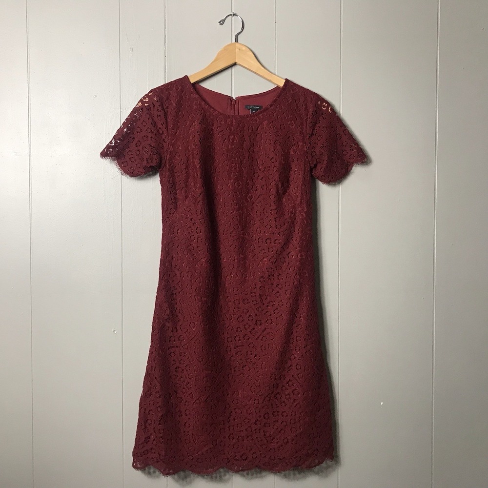 ANN TAYLOR RED WINE LACE DRESS SHORT SLEEVE LINED ZIPPER BACK WOMENS SIZE 0